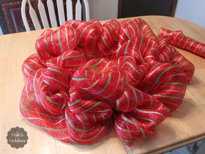 Deco mesh wreaths | Halle's Hobbies